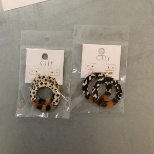 Printed circle earrings
