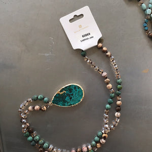 
            
                Load image into Gallery viewer, Sabrina jade necklace
            
        