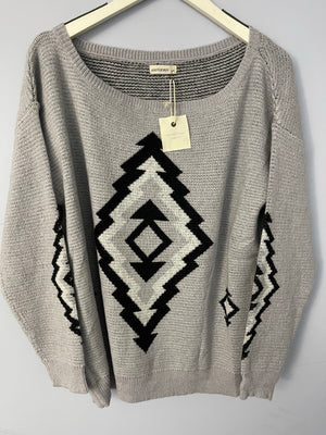 
            
                Load image into Gallery viewer, Gray Pullover Sweater
            
        