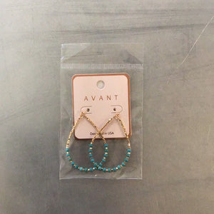 
            
                Load image into Gallery viewer, Teal beaded drop earring
            
        
